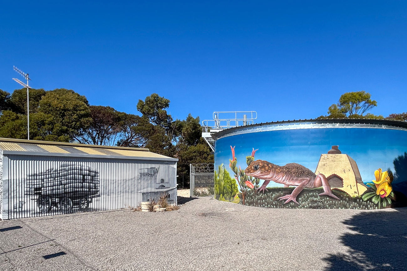 Wool Bay mural art